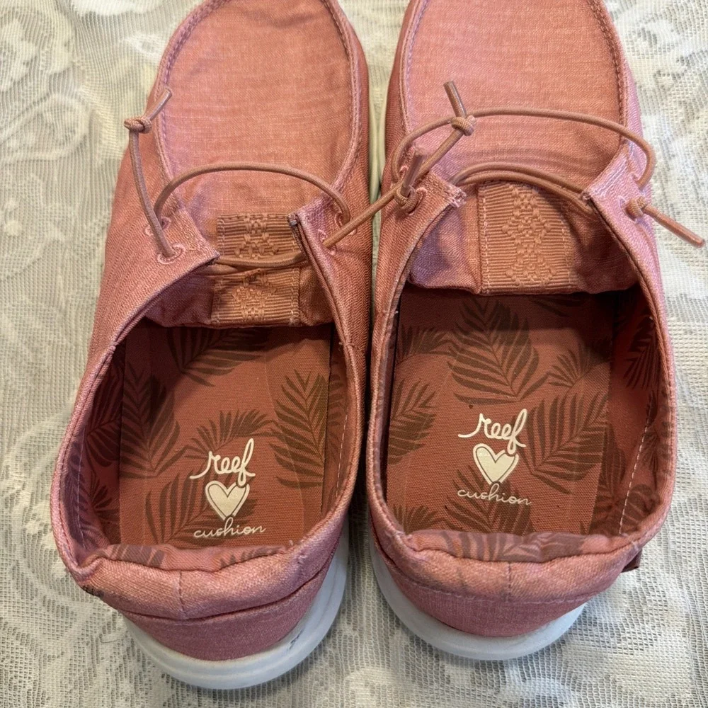 Reef Womens Cushion Coast slip on shoe in Rose 8.5 Arch Support Beach Surf Boho
